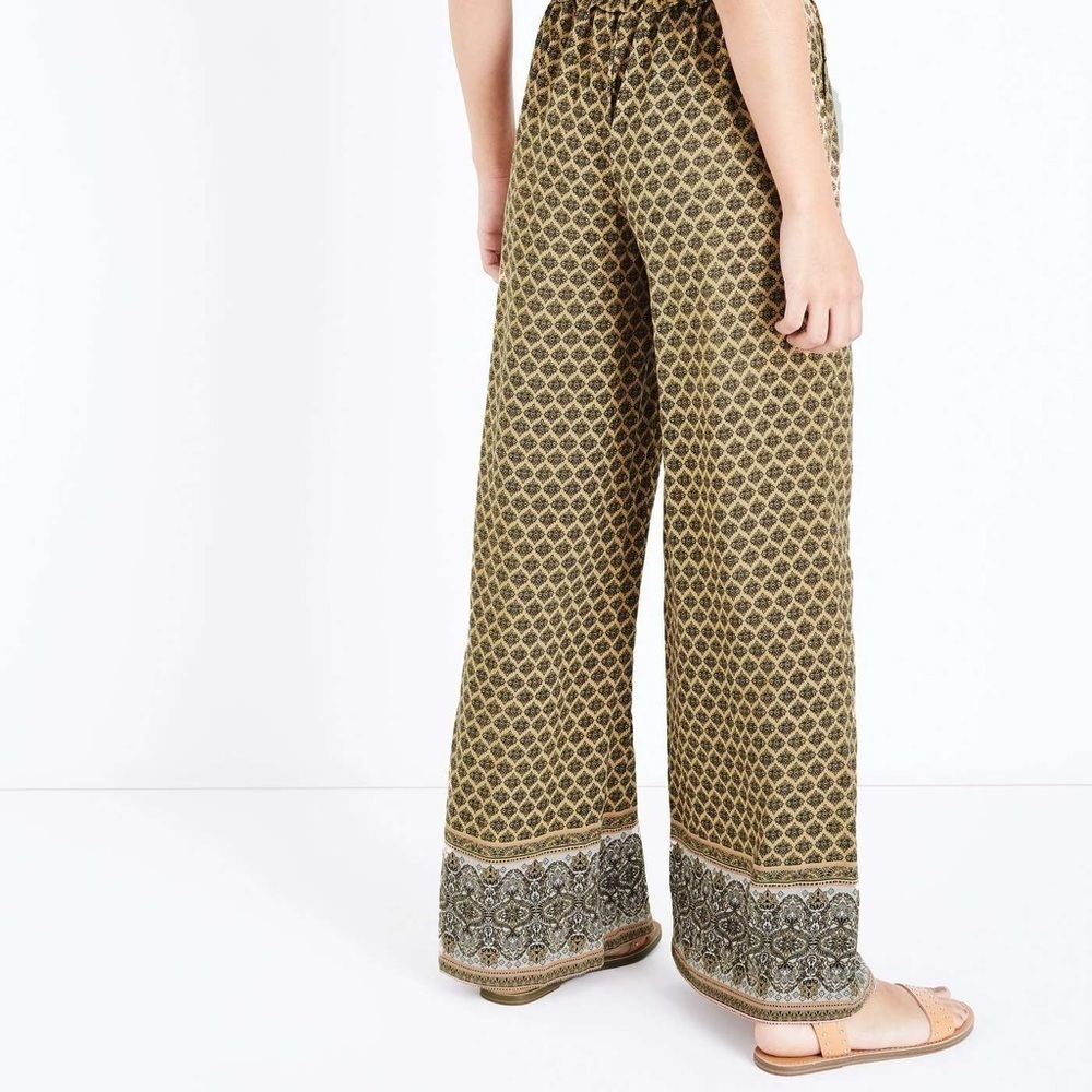 Womens Sz 6 Boho Wide Leg Pants Floral Lightweight Elastic Waist Pockets Casual - Picture 2 of 10